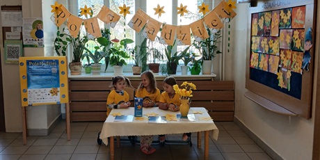 Powiększ grafikę: akcja-pola-nadziei-w-przedszkolu-wesole-skrzaty-nr67-690266.jpg