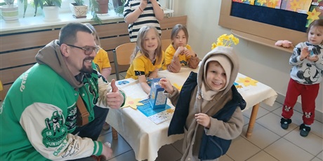 Powiększ grafikę: akcja-pola-nadziei-w-przedszkolu-wesole-skrzaty-nr67-690269.jpg