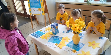 Powiększ grafikę: akcja-pola-nadziei-w-przedszkolu-wesole-skrzaty-nr67-690280.jpg