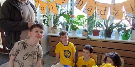 Powiększ grafikę: akcja-pola-nadziei-w-przedszkolu-wesole-skrzaty-nr67-690285.jpg