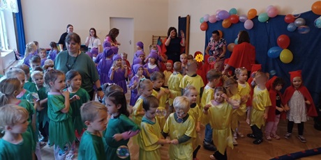 Powiększ grafikę: bal-z-okzji-dnia-przedszkolaka-641505.jpg