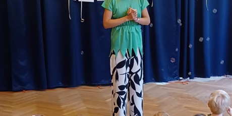 Powiększ grafikę: bal-z-okzji-dnia-przedszkolaka-641522.jpg