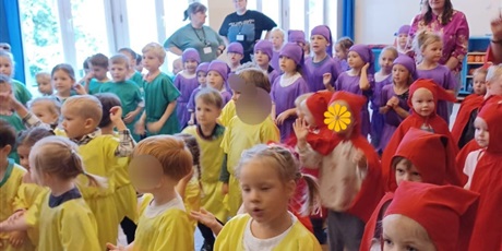 Powiększ grafikę: bal-z-okzji-dnia-przedszkolaka-641530.jpg