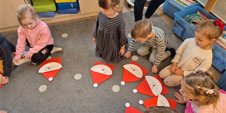 Powiększ grafikę: chochlikowe-mikolajkowe-zajecia-w-osiedlowej-bibliotece-663280.jpg