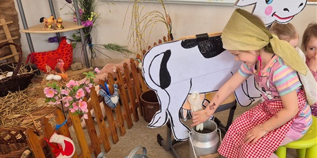 Powiększ grafikę: co-slychac-na-wiejskim-podworku-684683.jpg