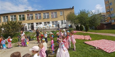 Powiększ grafikę: dyskoteka-621938.jpg