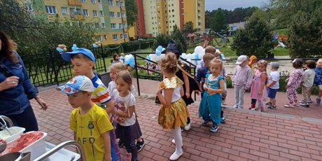 Powiększ grafikę: dyskoteka-621960.jpg