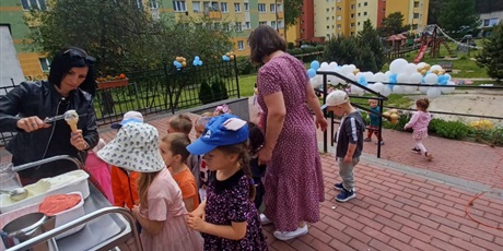 Powiększ grafikę: dyskoteka-621967.jpg