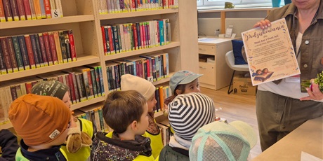 Powiększ grafikę: dzien-bibliotekarza-693346.jpg