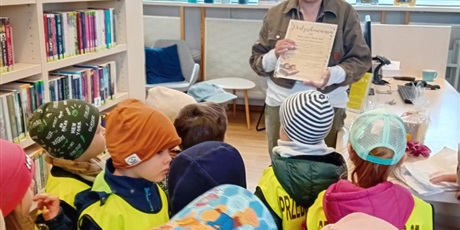 Powiększ grafikę: dzien-bibliotekarza-693351.jpg