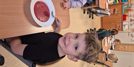 Powiększ grafikę: dzien-buraka-w-wesolych-skrzatach-658467.jpg