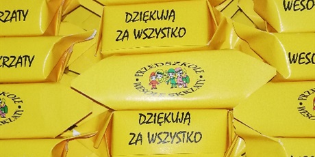 Powiększ grafikę: dzien-edukacji-narodowej-w-przedszkolu-wesole-skrzaty-382825.jpg