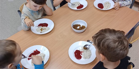 Powiększ grafikę: dzien-owsianki-w-wesolych-skrzatach-645720.jpg