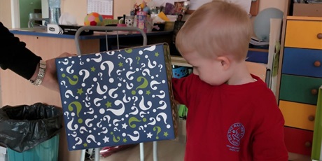 Powiększ grafikę: dzien-postaci-z-bajek-653133.jpg