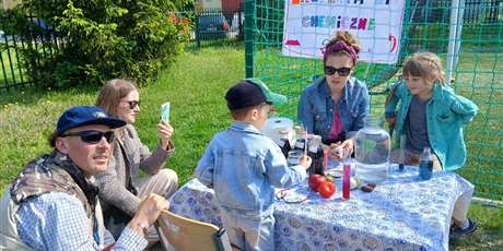 Powiększ grafikę: dzien-rodziny-w-przedszkolu-wesole-skrzaty-694627.jpg