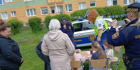 Powiększ grafikę: dzien-rodziny-w-przedszkolu-wesole-skrzaty-694644.jpg
