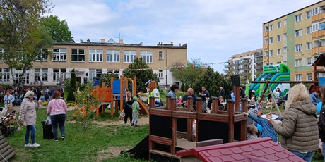 Powiększ grafikę: dzien-rodziny-w-przedszkolu-wesole-skrzaty-694672.jpg