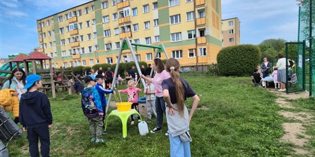 Powiększ grafikę: dzien-rodziny-w-przedszkolu-wesole-skrzaty-694687.jpg