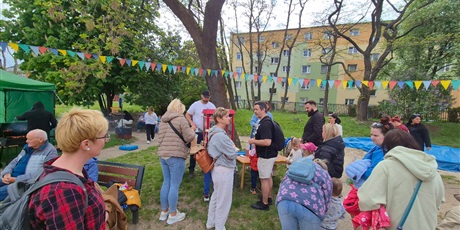 Powiększ grafikę: dzien-rodziny-w-przedszkolu-wesole-skrzaty-694690.jpg