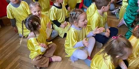 Powiększ grafikę: dzien-wesolego-skrzata-681469.jpg