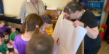 Powiększ grafikę: dzien-wesolego-skrzata-681480.jpg