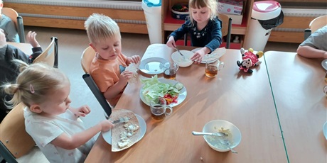 Powiększ grafikę: dzien-zdrowej-tortilli-655974.jpg