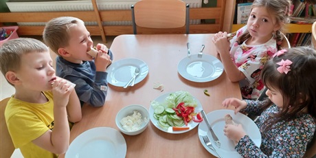 Powiększ grafikę: dzien-zdrowej-tortilli-655977.jpg