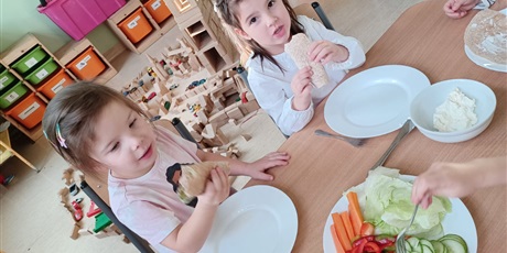 Powiększ grafikę: dzien-zdrowej-tortilli-655983.jpg