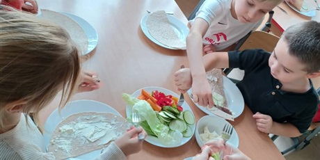 Powiększ grafikę: dzien-zdrowej-tortilli-655986.jpg