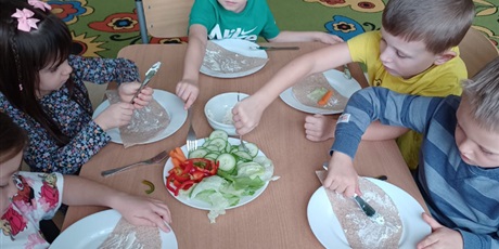 Powiększ grafikę: dzien-zdrowej-tortilli-655987.jpg