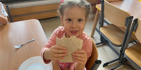 Powiększ grafikę: dzien-zdrowej-tortilli-655993.jpg