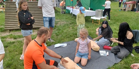 Powiększ grafikę: festyn-rodzinny-617699.jpg