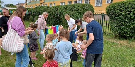 Powiększ grafikę: festyn-rodzinny-617715.jpg