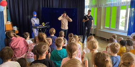 Powiększ grafikę: koncert-muzyczny-na-sygnale-albo-wcale-643879.jpg