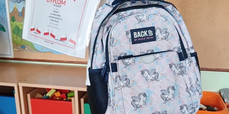 Powiększ grafikę: konkurs-recytatorski-dla-przedszkolakow-sukces-dominiki-j-z-grupy-elfow-656010.jpg