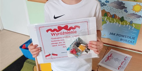 Powiększ grafikę: konkurs-recytatorski-dla-przedszkolakow-sukces-dominiki-j-z-grupy-elfow-656011.jpg