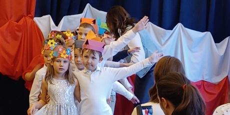 Koszałki Opałki świętują Niepodległość. Występ dla Rodziców