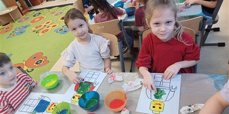 Powiększ grafikę: miedzynarodowy-dzien-klockow-lego-w-przedszkolu-wesole-skrzaty-671605.jpg