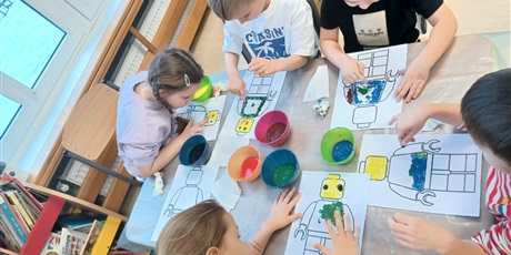 Powiększ grafikę: miedzynarodowy-dzien-klockow-lego-w-przedszkolu-wesole-skrzaty-671607.jpg