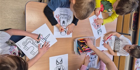 Powiększ grafikę: miedzynarodowy-dzien-klockow-lego-w-przedszkolu-wesole-skrzaty-671639.jpg