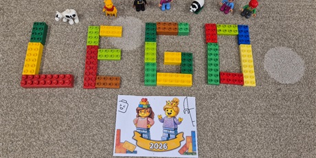 Powiększ grafikę: miedzynarodowy-dzien-klockow-lego-w-przedszkolu-wesole-skrzaty-671642.jpg
