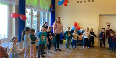 Powiększ grafikę: miedzynarodowy-dzien-kubusia-puchatka-w-wesolych-skrzatach-671564.jpg