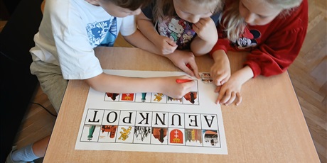 Powiększ grafikę: miedzyprzedszkolny-turniej-wiedzy-o-gdansku-dla-dzieci-6-letnich-695820.jpg