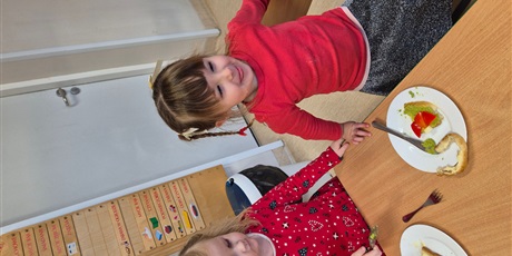 Powiększ grafikę: mikolajkowe-kanapki-w-wesolych-skrzatach-663321.jpg