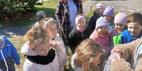 Powiększ grafikę: niebieskie-igrzyska-w-przedszkolu-wesole-skrzaty-687422.jpg