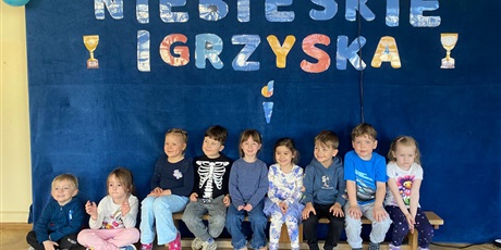 Powiększ grafikę: niebieskie-igrzyska-w-przedszkolu-wesole-skrzaty-687425.jpg