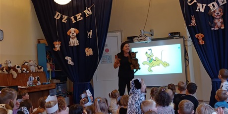 Powiększ grafikę: obchody-dnia-kundelka-w-wesolych-skrzatach-651105.jpg