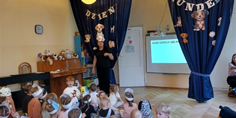 Powiększ grafikę: obchody-dnia-kundelka-w-wesolych-skrzatach-651120.jpg