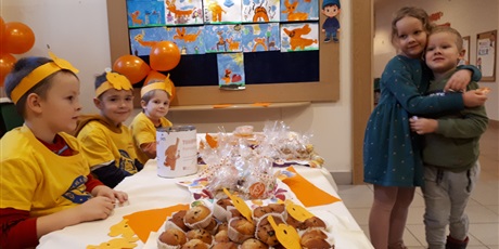 Powiększ grafikę: obchody-dnia-tumbo-i-kiermasz-charytatywny-w-wesolych-skrzatach-658367.jpg