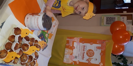 Powiększ grafikę: obchody-dnia-tumbo-i-kiermasz-charytatywny-w-wesolych-skrzatach-658376.jpg